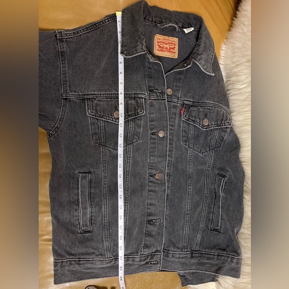 Levi’s Baggy Trucker Jean Jacket Black Wash Grey Size Small - Picture 11 of 12